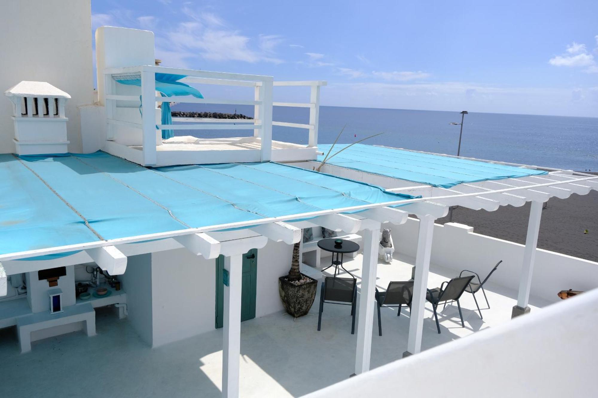 Rooftop Dreamhouse - 3Br With Seaviews Santa Cruz de la Palma  Kültér fotó